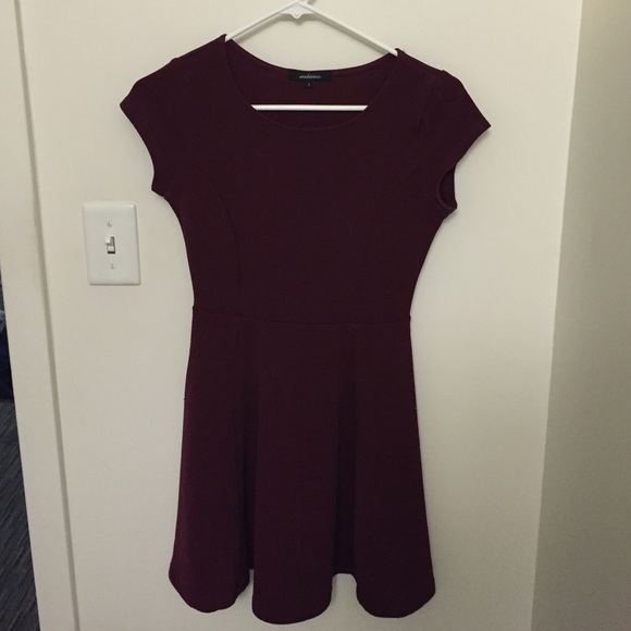 Forever 21 small maroon dress