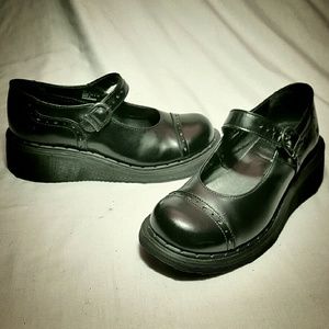 Dr Martens Mary Jane UK 5 (US 7)