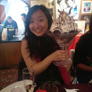 Meet your Posher, Jessica
