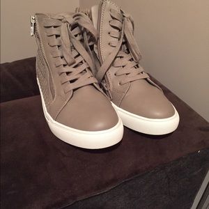 Brand new Steve Madden sneakers. Never worn