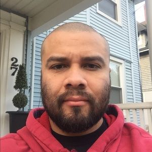 Meet your Posher, Dennis