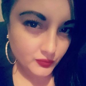 Meet your Posher, Karina