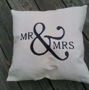 Mr & Mrs pillow