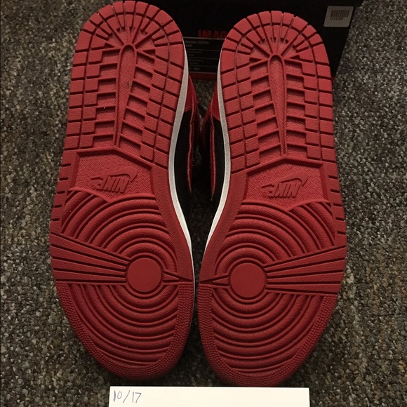 Air Jordan banned bred 1 2010 2011