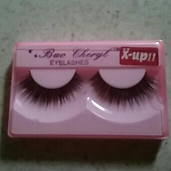Gorgeous statement eyelashes