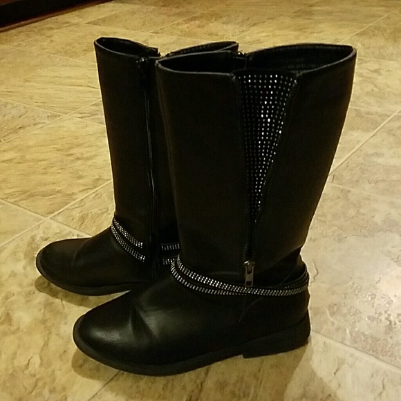 Rampage Boots