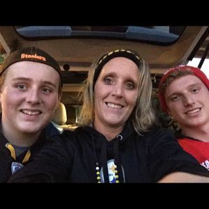 Meet your Posher, Julie