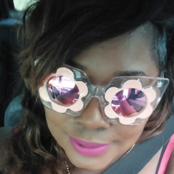 Super dope shades - Picture 2 of 3