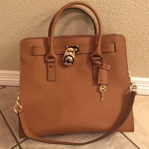 Large Michael Kors Saffiano Hamilton