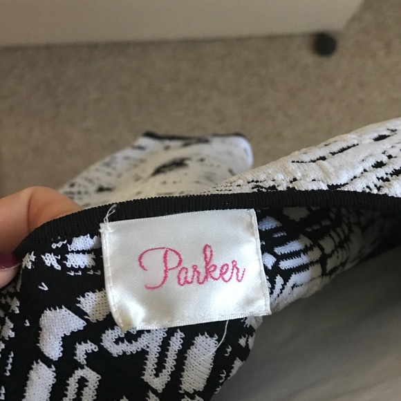 🎀Parker stretch crop top🎀 - Picture 2 of 2