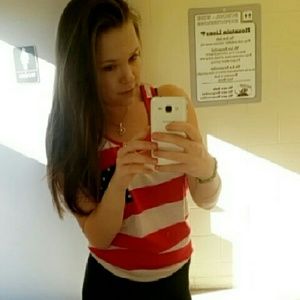 Meet your Posher, Tiana