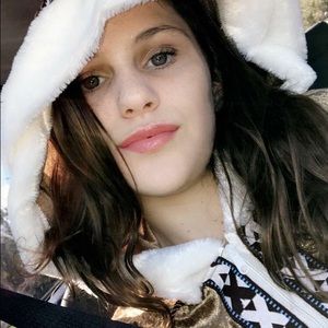 Meet your Posher, Nicky