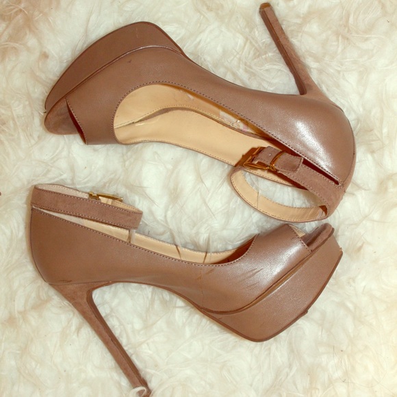 Jessica Simpson Pumps