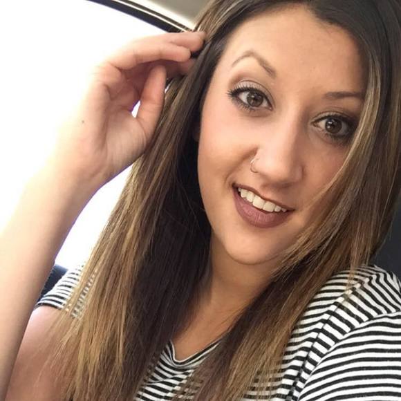 Meet your Posher, Leah - Picture 1 of 1