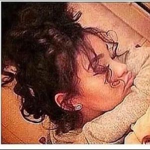 Meet your Posher, Tia