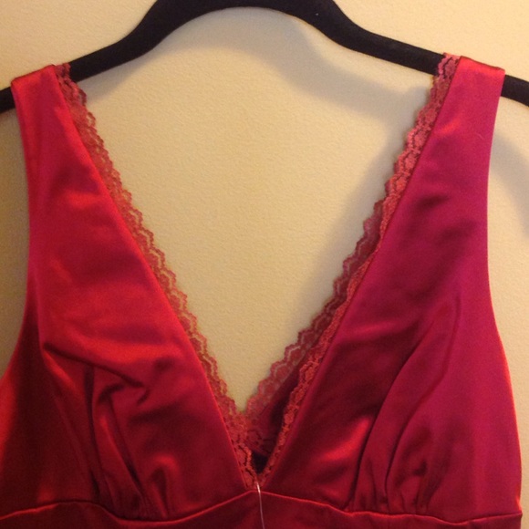 Bebe slim sexy dress, Size L - Picture 2 of 3