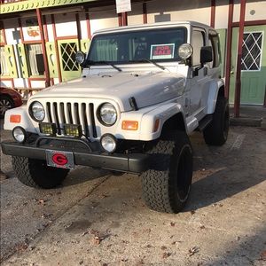 Meet your Posher, Logan