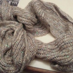 Apt 9 beautiful scarf
