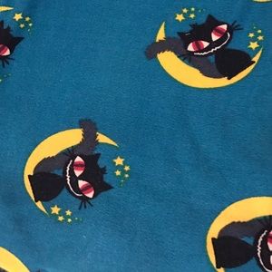 LuLaRoe Smiling Kitty Leggings