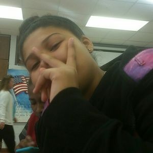 Meet your Posher, Kayana