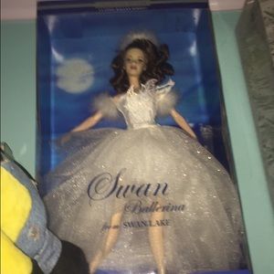 Classic Barbie as swan 2002
