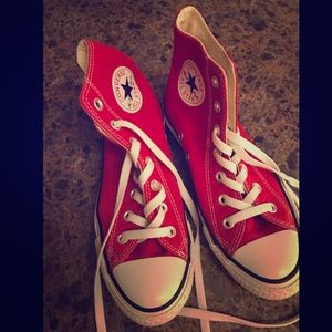 All star high top converse shoes - red