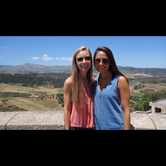 Meet your Posher, Hailey