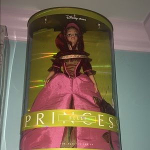 Disney Store Collector Belle doll w/ light-up box