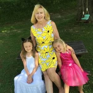 Meet your Posher, Debbie