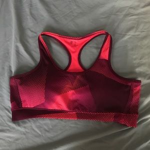 GAPfit sports bra