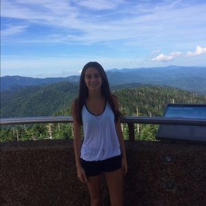 Meet your Posher, Jacqueline