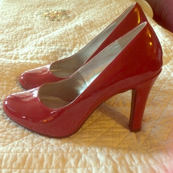 Women's size 10 wide