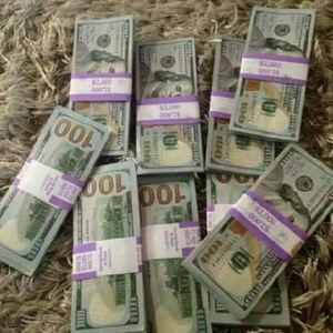 Meet your Posher, Javier