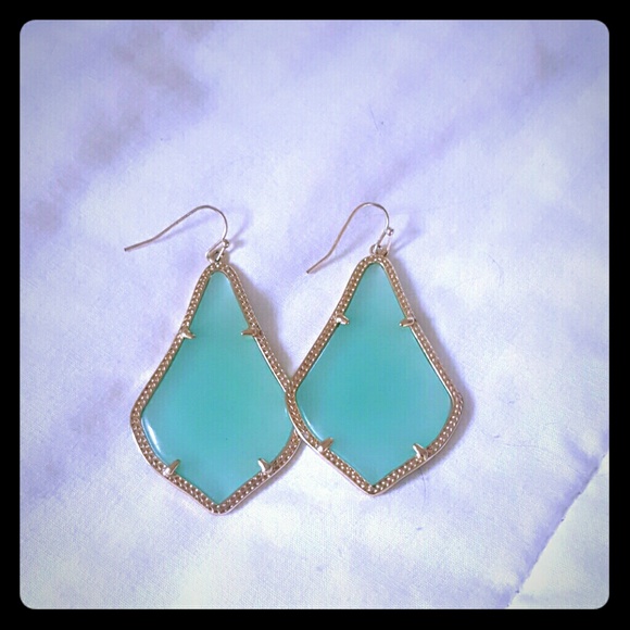 Kendra Scott- Alex drop earrings