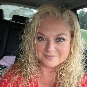 Meet your Posher, Sherry