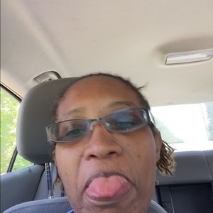 Meet your Posher, Tonya