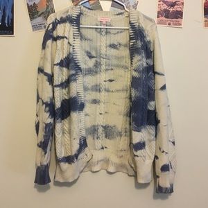 Boutique sweater marble