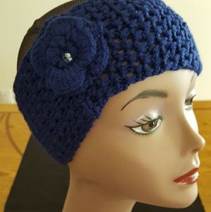 HEAD BAND WITH  
Triple flower.