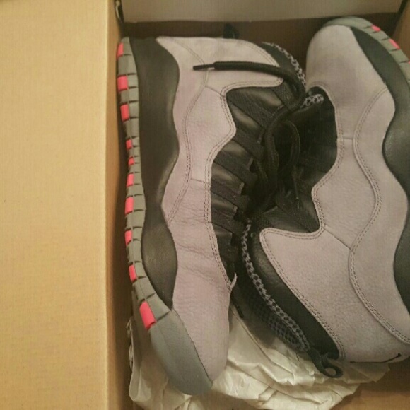 Jordan's in good condition. 100% authentic.