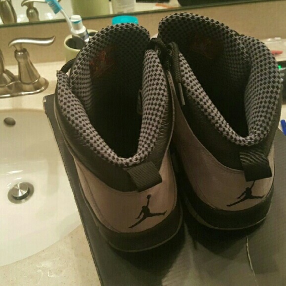 Jordan\'s in good condition. 100% authentic.