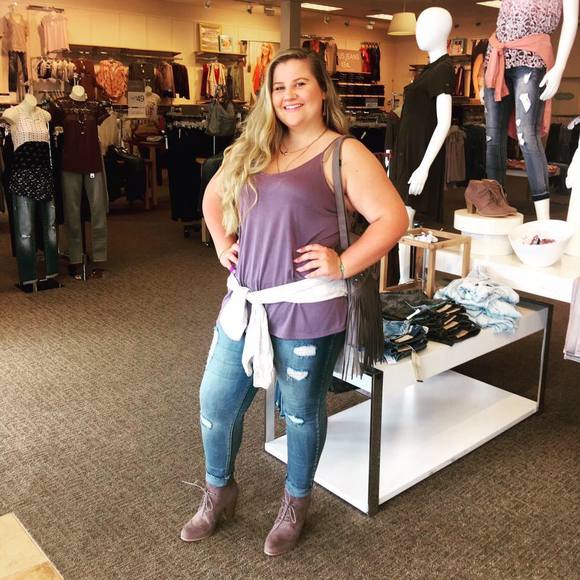 Meet your Posher, Bailey