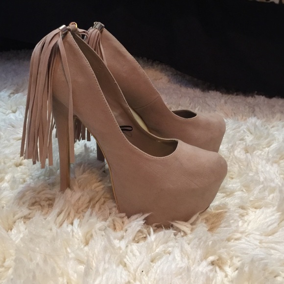 Sheikh Tan Platform Stilettos with Tassel