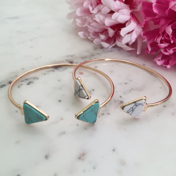 "Lucy" Bracelet || White Marble Triangle - Picture 4 of 6