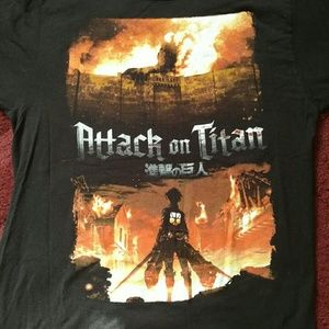 Attack On Titan T-shirt brand new