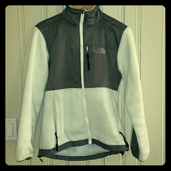 North Face white fleece!!