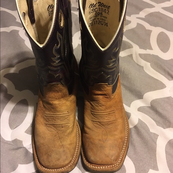 Boys Cowboy Boots size 4