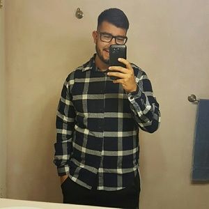 Meet your Posher, Moises