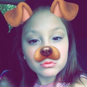 Meet your Posher, Chloe