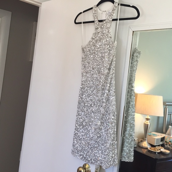 parker silver dress NEW Parker Lita Halter Keyhole Sequin Beaded Embellished Gown Dress Silver White