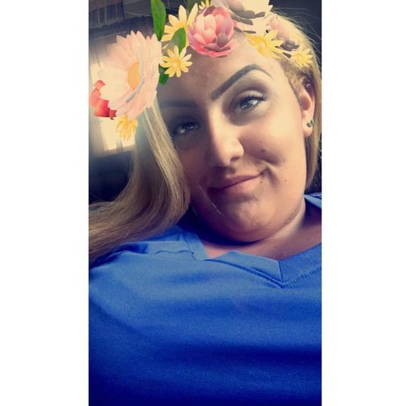 Meet your Posher, Sabrina - Picture 1 of 1